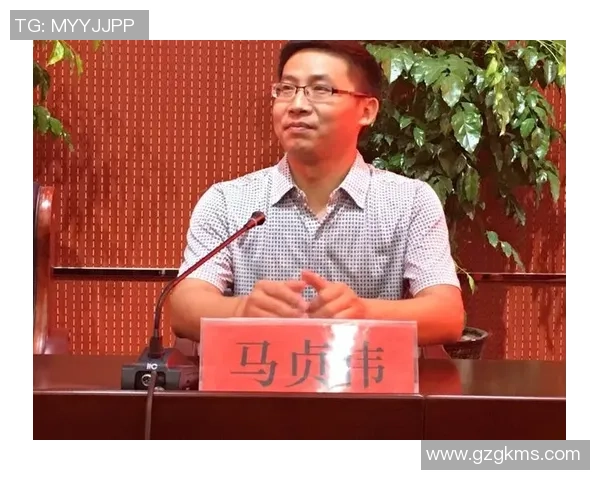 贾诚的成长之路：从平凡少年到卓越领袖的奋斗历程